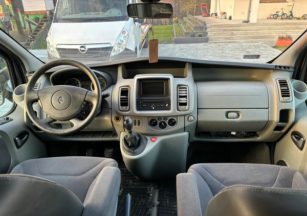 Renault Trafic cena 44999 przebieg: 293785, rok produkcji 2010 z Brzesko małe 277